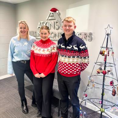 ROCKING OUR FESTIVE KNITS FOR A GOOD CAUSE
